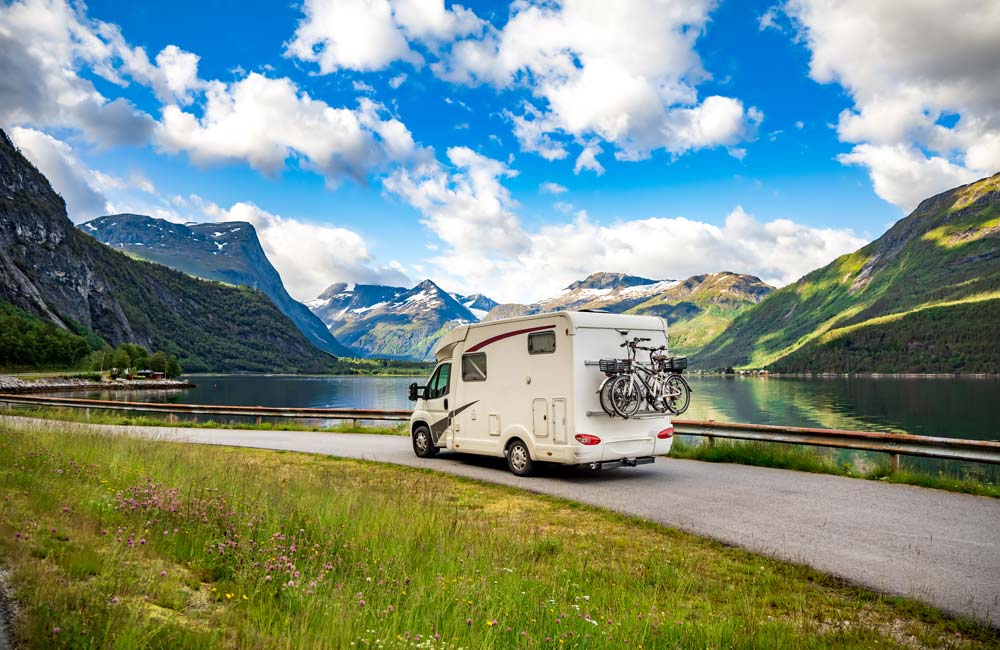 Enjoy a Beautiful Day with Your Campervan Travel - It's the Perfect Plan for Your Next Trip!