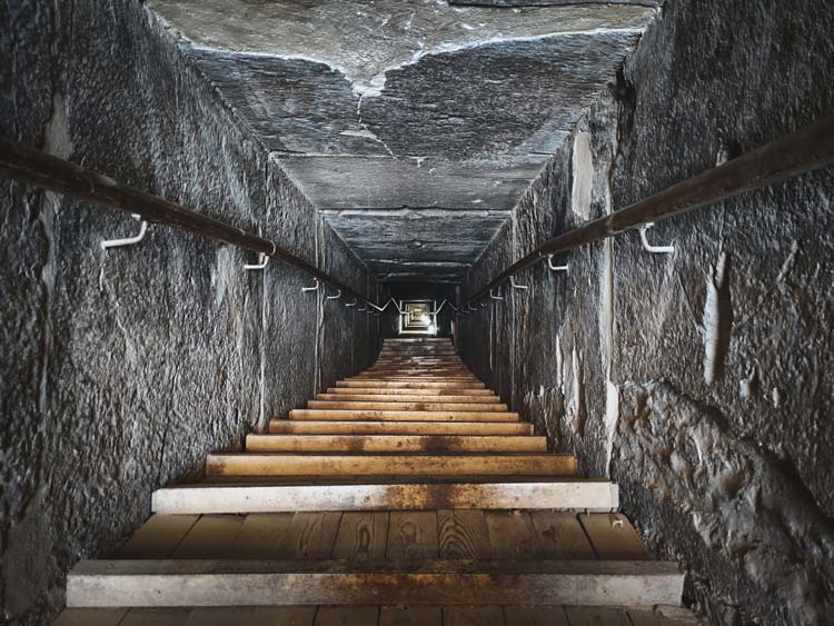 Escaleras Acceso Interior Gran Pirámide de Guiza