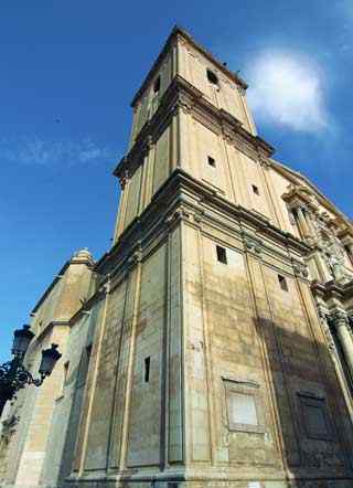 Torre Campanario Basílica de Santa María Elche