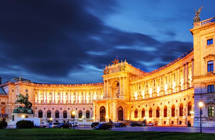 Palacio de Hofburg Viena Austria