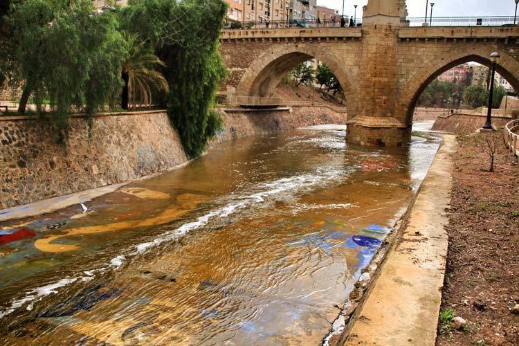 Río Vinalopó a su paso por Elche