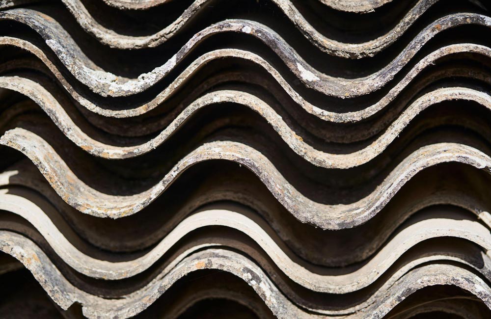 Elche contra el amianto: prevención y seguridad en edificios antiguos