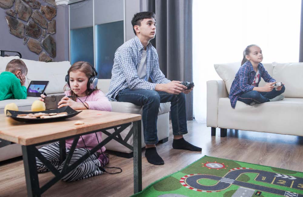 Los hábitos digitales de la Generación Z en Elche: cómo pasan el tiempo libre los jóvenes