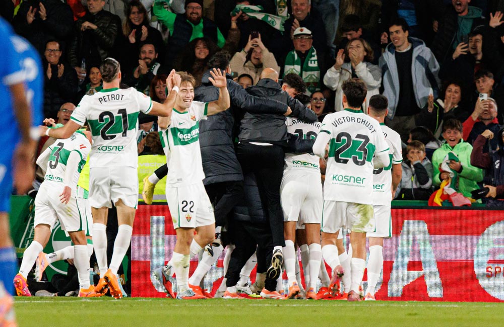 La pasión por el fútbol en Elche: una tradición que une generaciones