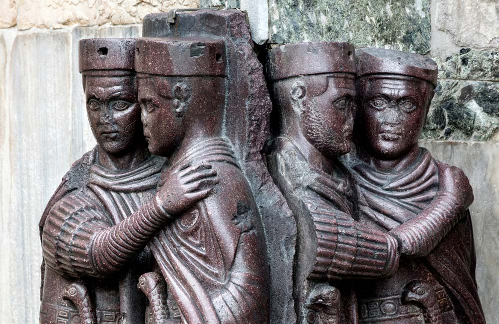 El Imperio Romano: La Tetrarquía y la Persecución Cristiana