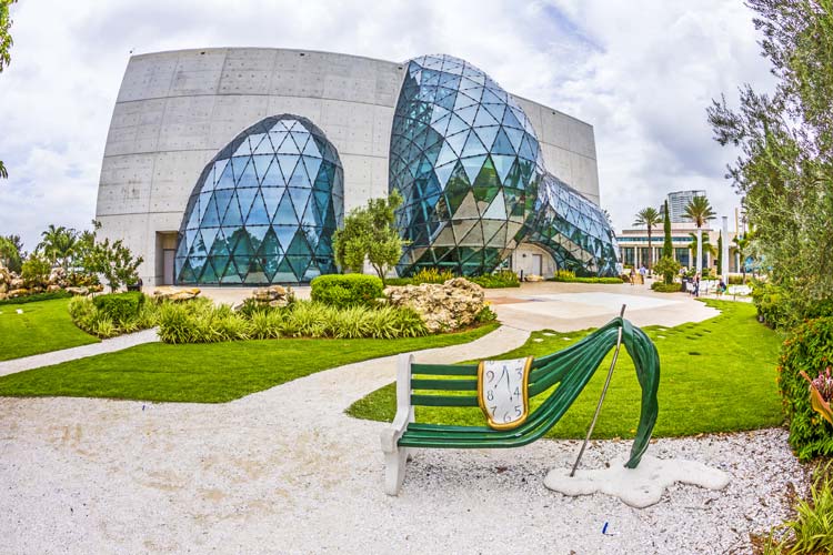 Museo Salvador Dalí, San Petersburg, Florida