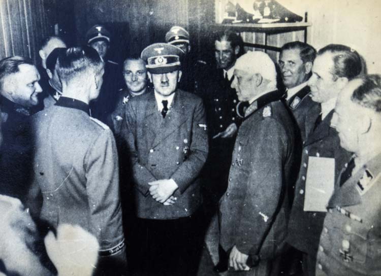 Totalitarismo Adolf Hitler Alemania