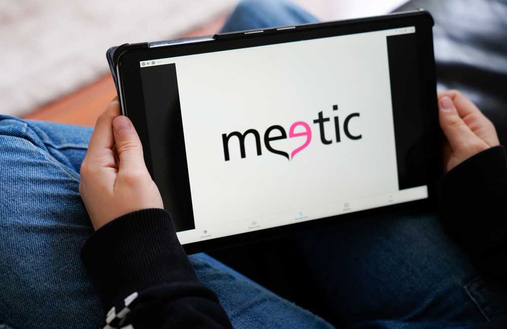 Meetic, la Web de Citas Online, pros y contras