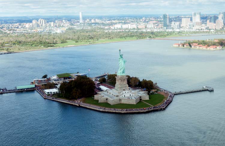 Estatua de la Libertad detalle Isla