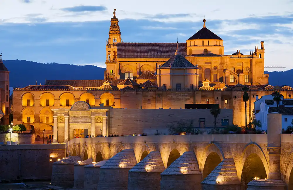 Gran Mezquita-Catedral de Córdoba: Historia e Influencia