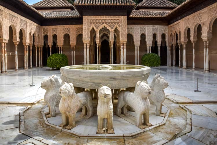 Patio de los Leones, Alhambra de Granada
