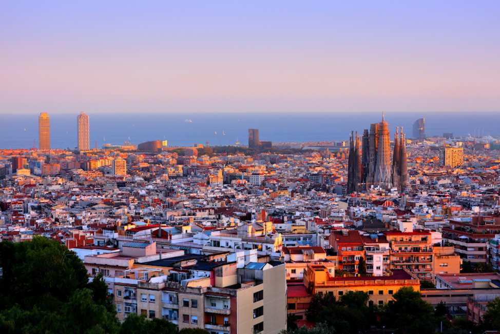 Mudarse en Barcelona en 2026: Guía real para no morir en el intento