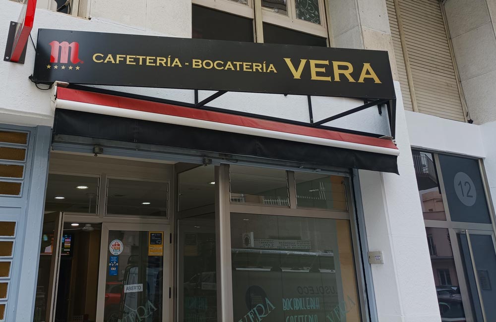 Cafetería Vera Elche: Para los Cafeteros y Amantes de la buena Cocina