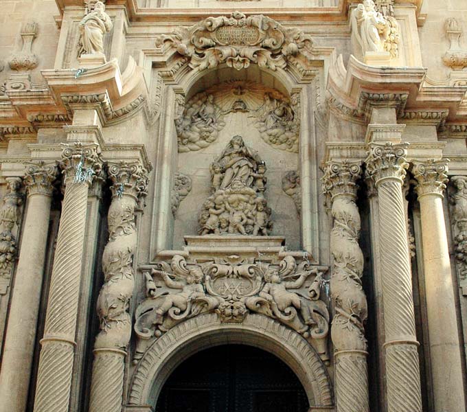 Fachada Principal Basílica Santa María. Cartagineses