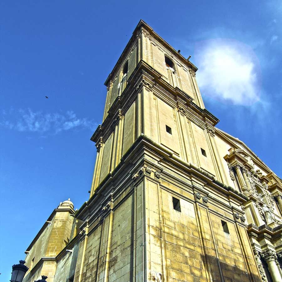 Torre Campanario Basílica de Santa María Elche