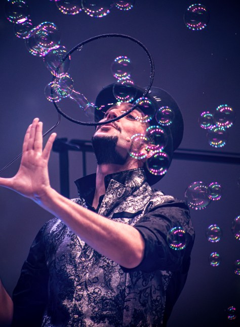 Dreaming Bubbles 2 - White Dream