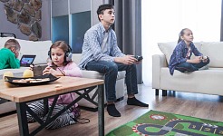 Los hábitos digitales de la Generación Z en Elche: cómo pasan el tiempo libre los jóvenes