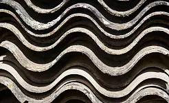 Elche contra el amianto: prevención y seguridad en edificios antiguos