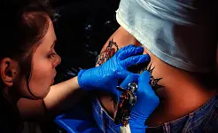 El Tatuaje como Estilo de Vida: Identidad, Arte y Evolución