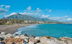 Escapada en autocaravana en Semana Santa desde Elche a Marbella