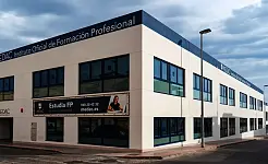 ¿Dónde es mejor estudiar FP: MEDAC o Cesur?