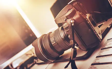 As a newborn photographer she comes to you - in the hospital right after birth or at home during the first 15 days - to document the tender early weeks!